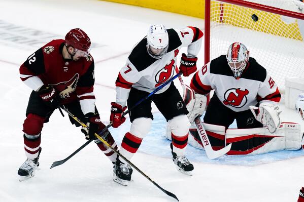 Zetterlund Bahl score 1st NHL goals as Devils down Coyotes AP News